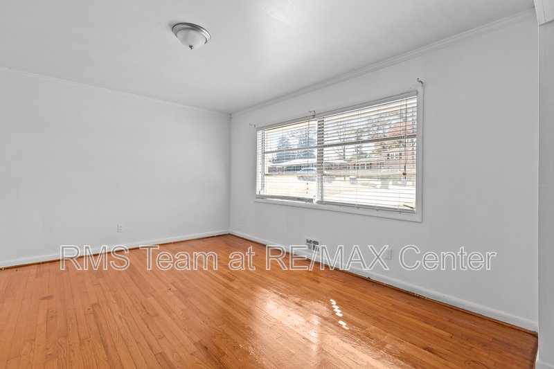 3 Bedroom, 2 Full Bath Ranch-Style Home property image