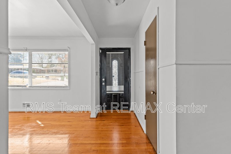 3 Bedroom, 2 Full Bath Ranch-Style Home property image