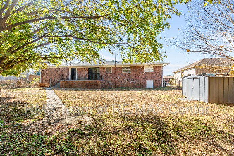 3 Bedroom, 2 Full Bath Ranch-Style Home property image