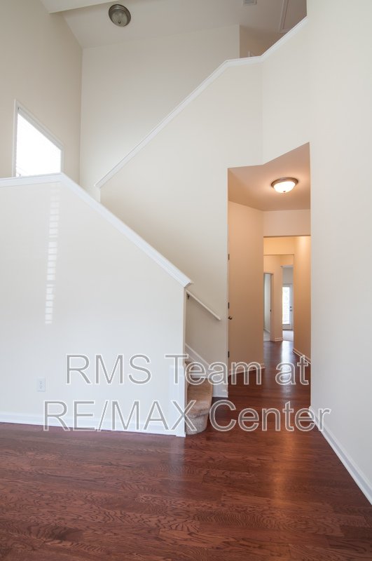 Great 3 Bedroom, 2 Bath Home with a Fenced-In Back Yard! property image