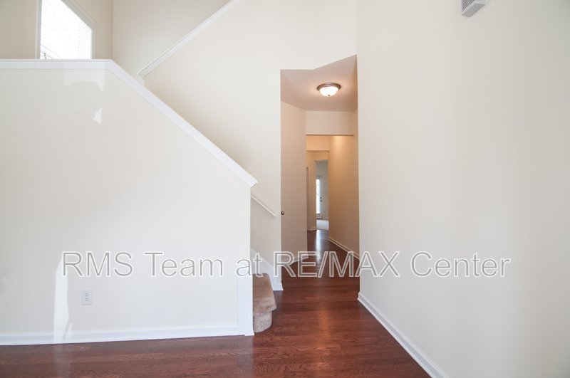 Great 3 Bedroom, 2 Bath Home with a Fenced-In Back Yard! property image