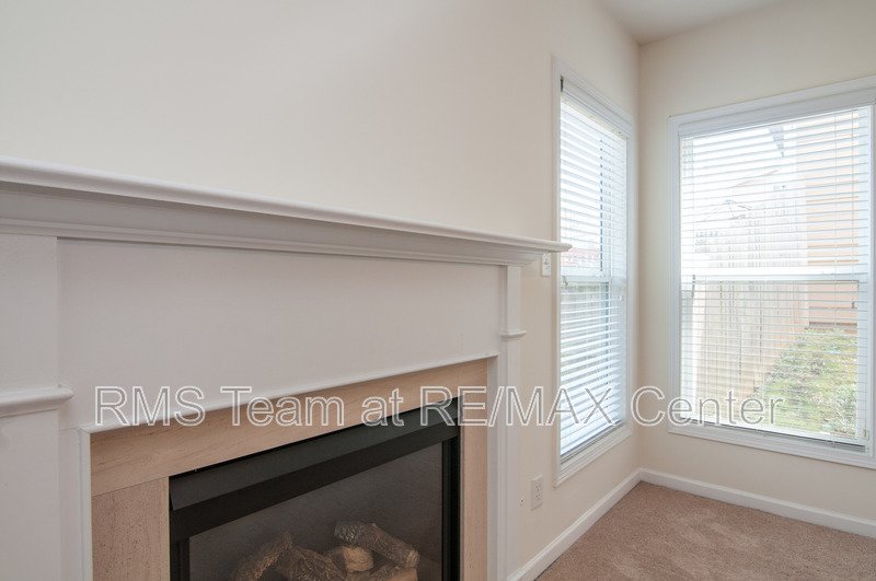 Great 3 Bedroom, 2 Bath Home with a Fenced-In Back Yard! property image