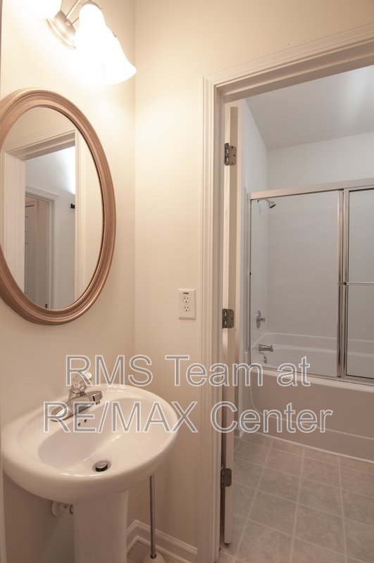 Great 3 Bedroom, 2 Bath Home with a Fenced-In Back Yard! property image