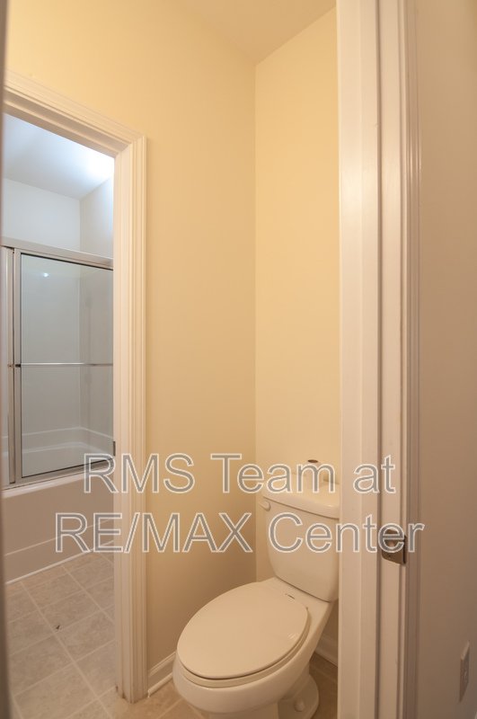 Great 3 Bedroom, 2 Bath Home with a Fenced-In Back Yard! property image