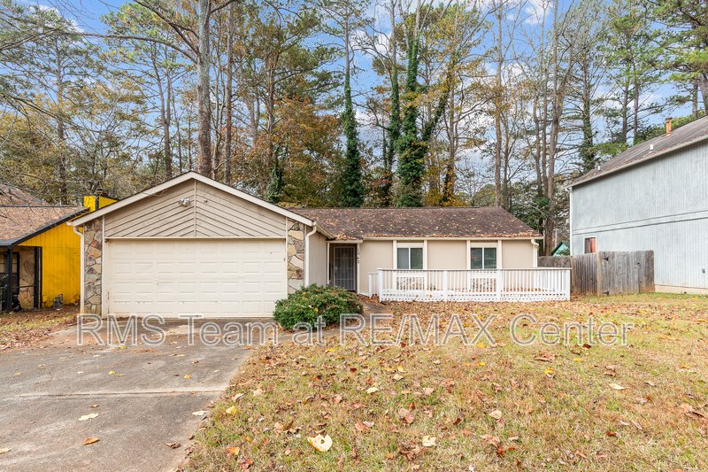 Renovated 3 Bedroom, 2 Full Bathroom Ranch Home property image