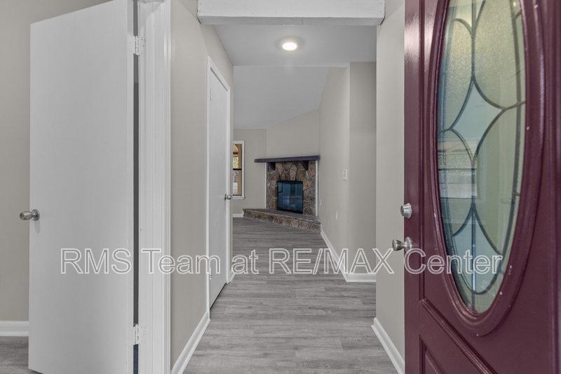 Renovated 3 Bedroom, 2 Full Bathroom Ranch Home property image