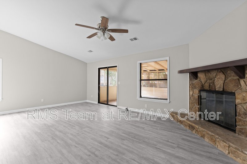 Renovated 3 Bedroom, 2 Full Bathroom Ranch Home property image