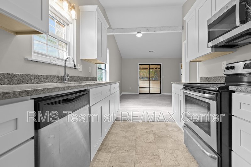 Renovated 3 Bedroom, 2 Full Bathroom Ranch Home property image