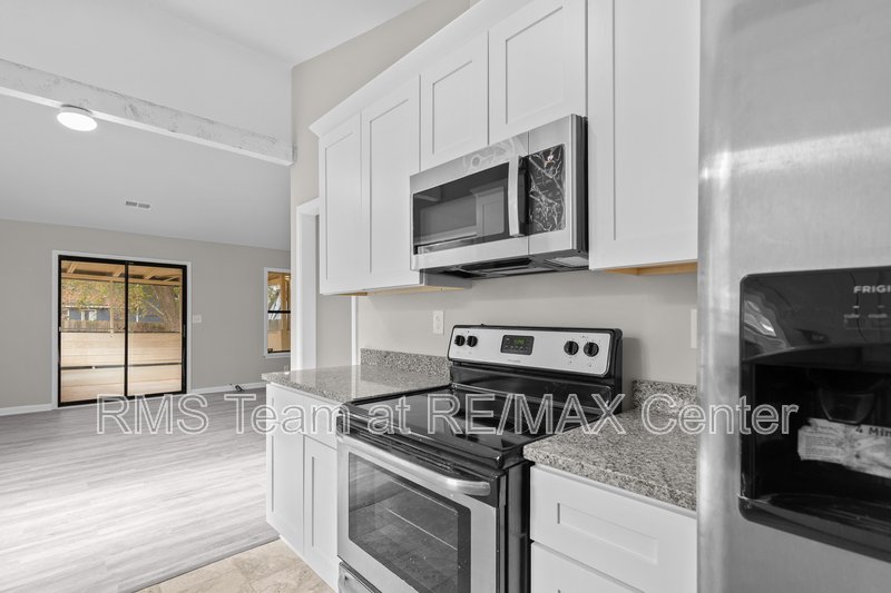 Renovated 3 Bedroom, 2 Full Bathroom Ranch Home property image