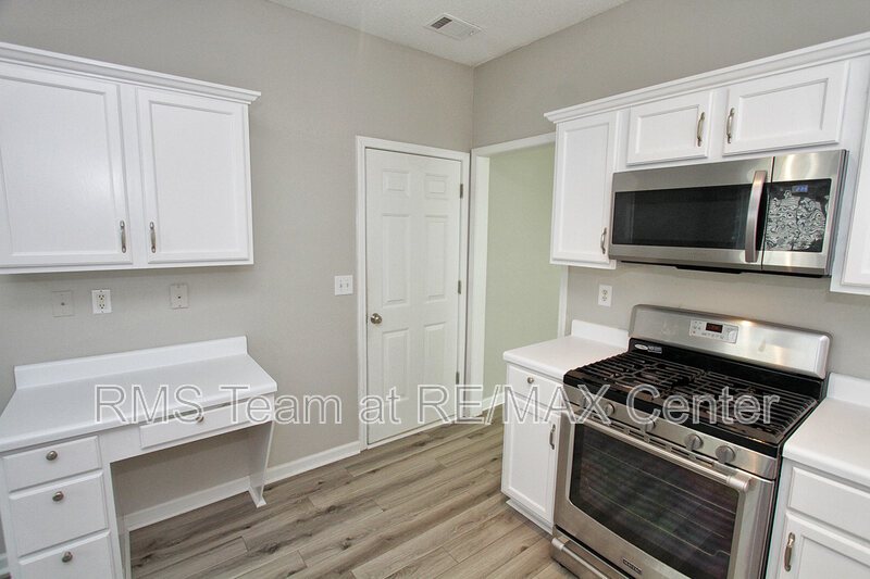 Gorgeous 3 BR/2.5 BA Home in Alpharetta! property image