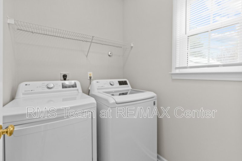 Gorgeous 3 BR/2.5 BA Home in Alpharetta! property image