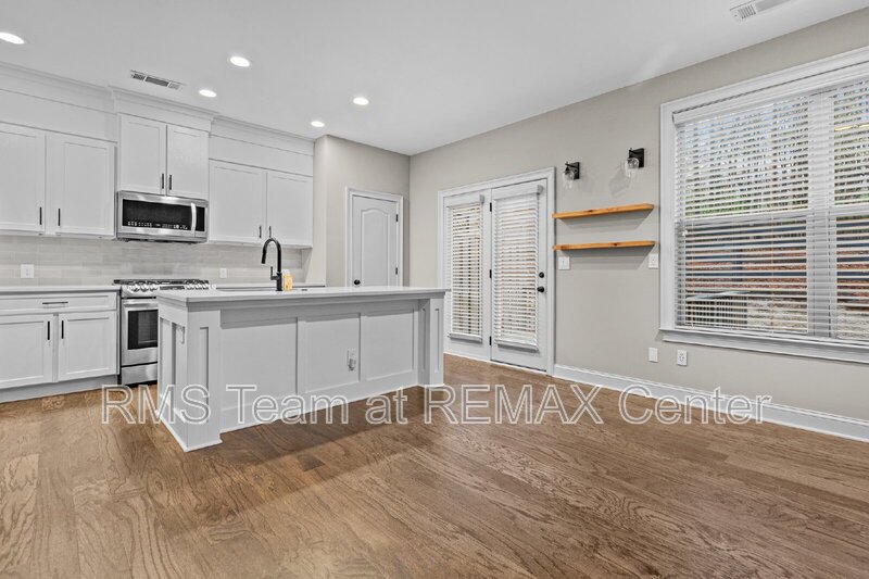 Seckinger High School District! property image