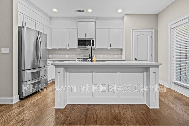Seckinger High School District! property image