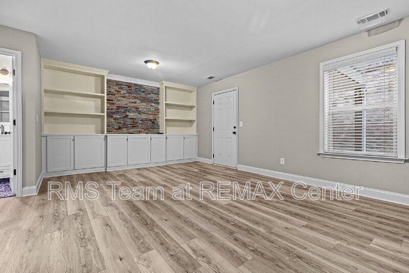 Seckinger High School District! property image