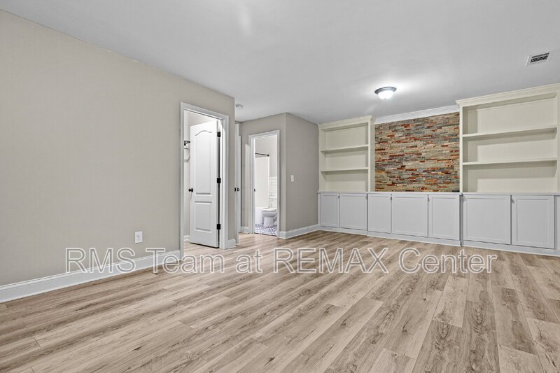 Seckinger High School District! property image