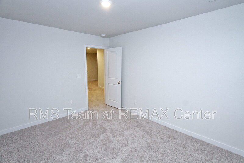 Cherokee Bluff High School District! property image