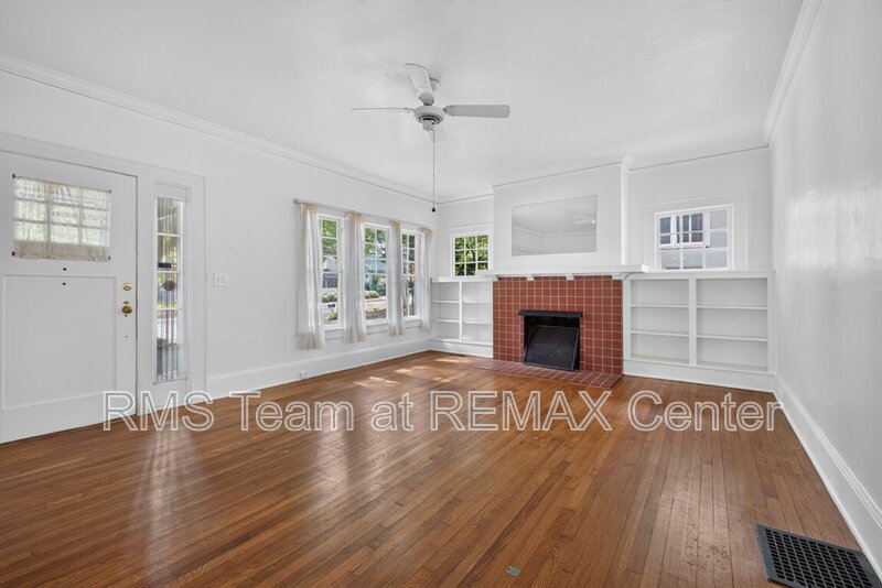 Highly Desirable Midtown High School District! property image