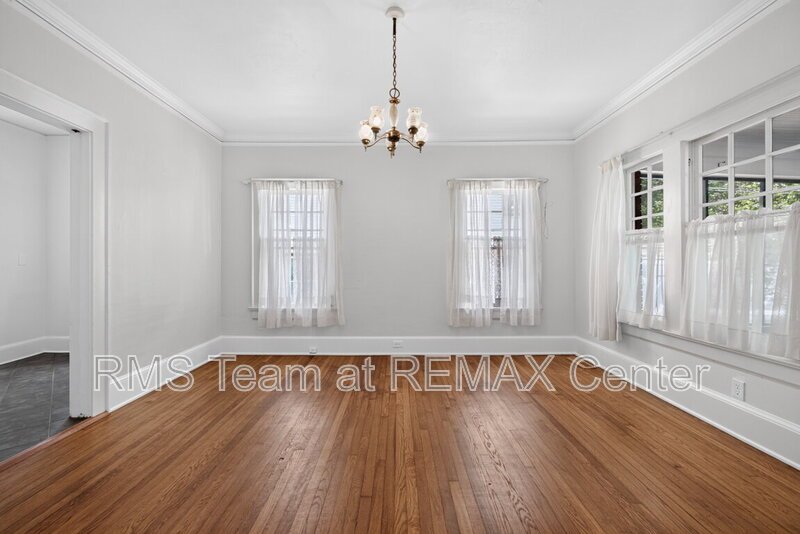 Highly Desirable Midtown High School District! property image