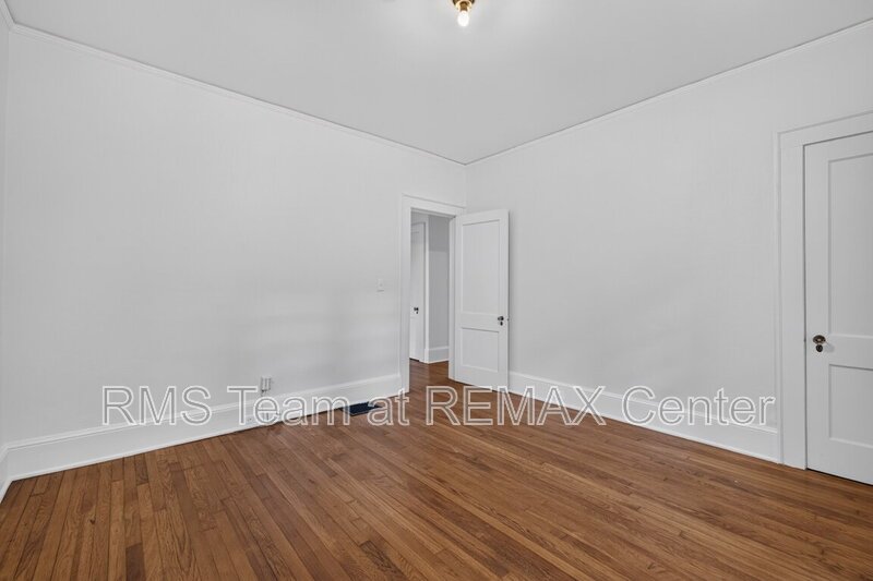 Highly Desirable Midtown High School District! property image