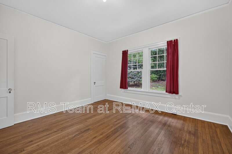 Highly Desirable Midtown High School District! property image