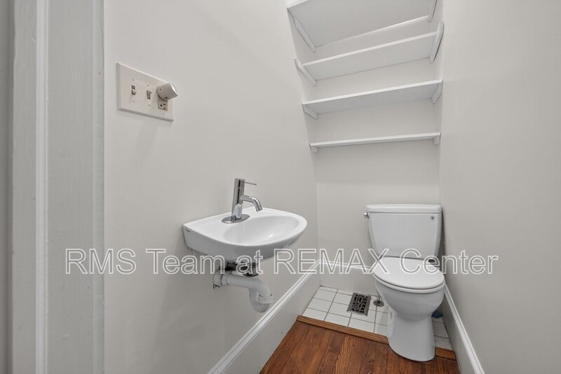 Highly Desirable Midtown High School District! property image