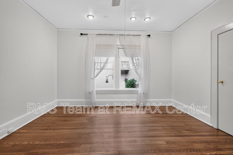 Highly Desirable Midtown High School District! property image