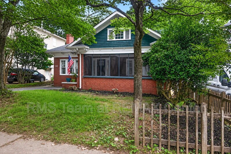 Highly Desirable Midtown High School District! property image
