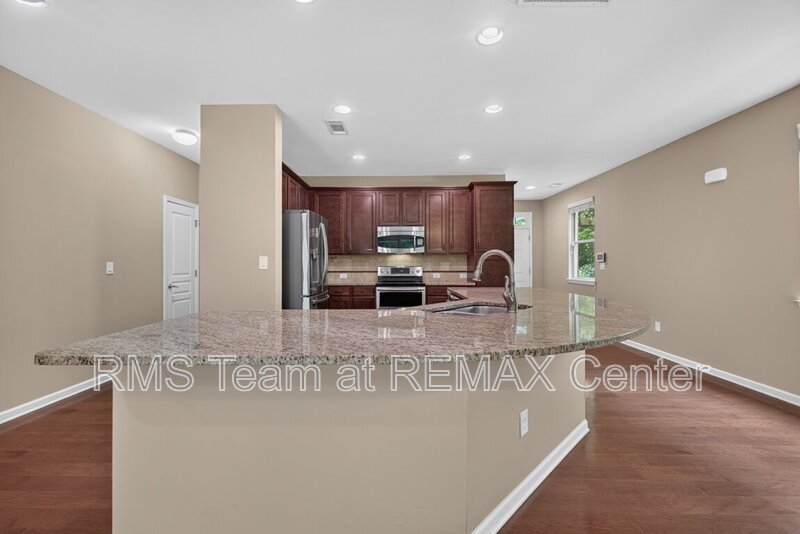 Close to shopping, restaurants, Emory, CHOA & the new Peachtree Creek Greenway! property image