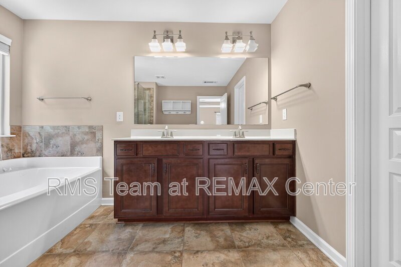 Close to shopping, restaurants, Emory, CHOA & the new Peachtree Creek Greenway! property image