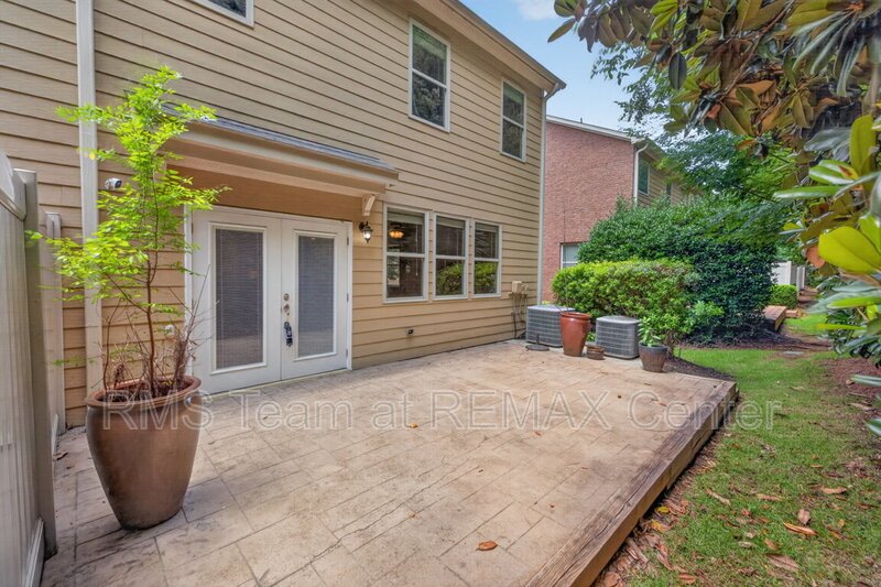 Close to shopping, restaurants, Emory, CHOA & the new Peachtree Creek Greenway! property image