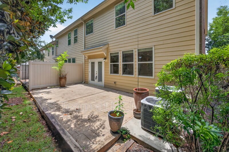 Close to shopping, restaurants, Emory, CHOA & the new Peachtree Creek Greenway! property image
