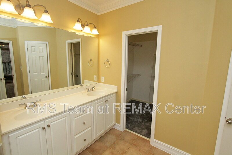 Beautiful Well Maintained Home property image
