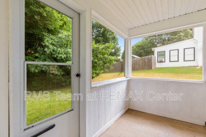 Highly sought-after Mill Creek School District! property image