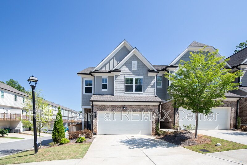 READY TO MOVE IN! property image