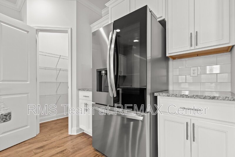 READY TO MOVE IN! property image