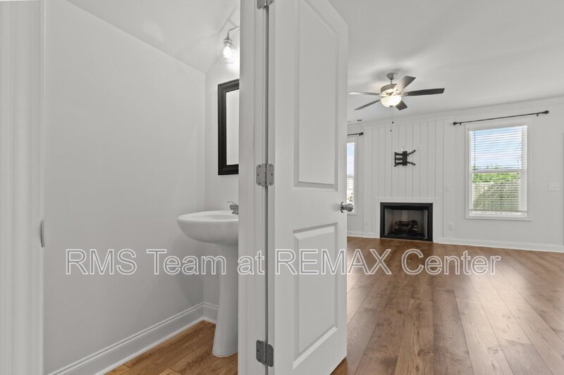 READY TO MOVE IN! property image