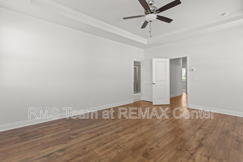 READY TO MOVE IN! property image