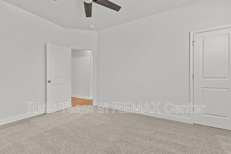 READY TO MOVE IN! property image