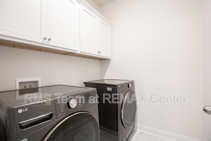 READY TO MOVE IN! property image