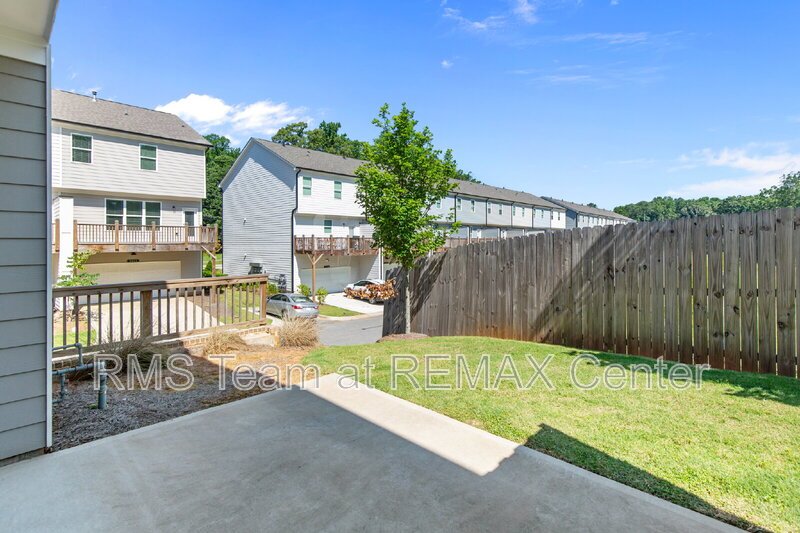 READY TO MOVE IN! property image