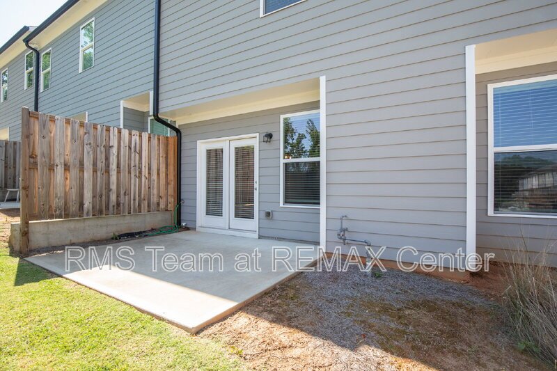 READY TO MOVE IN! property image