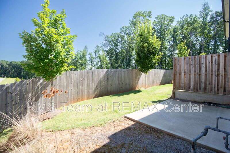 READY TO MOVE IN! property image