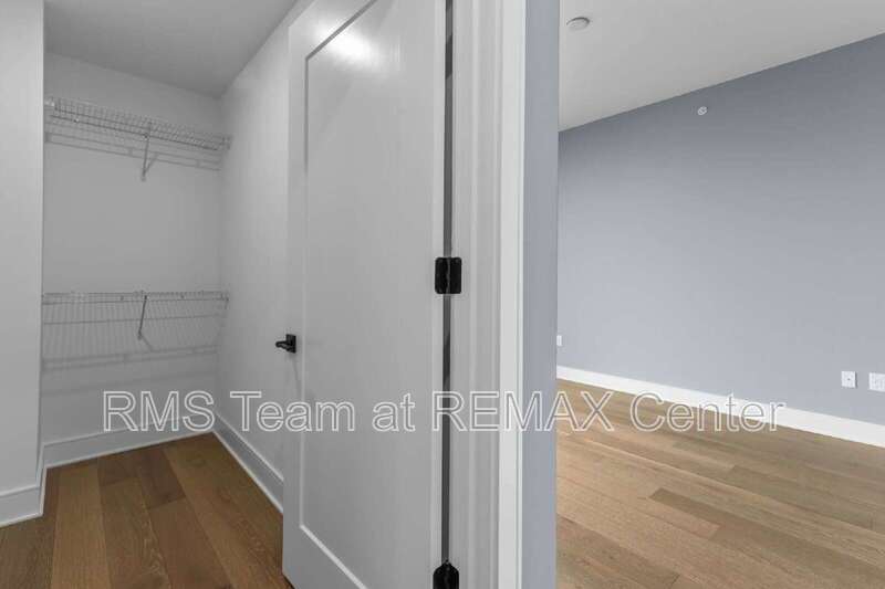Upscale modern living in W. Midtown's sleekest & tallest High-Rise! property image