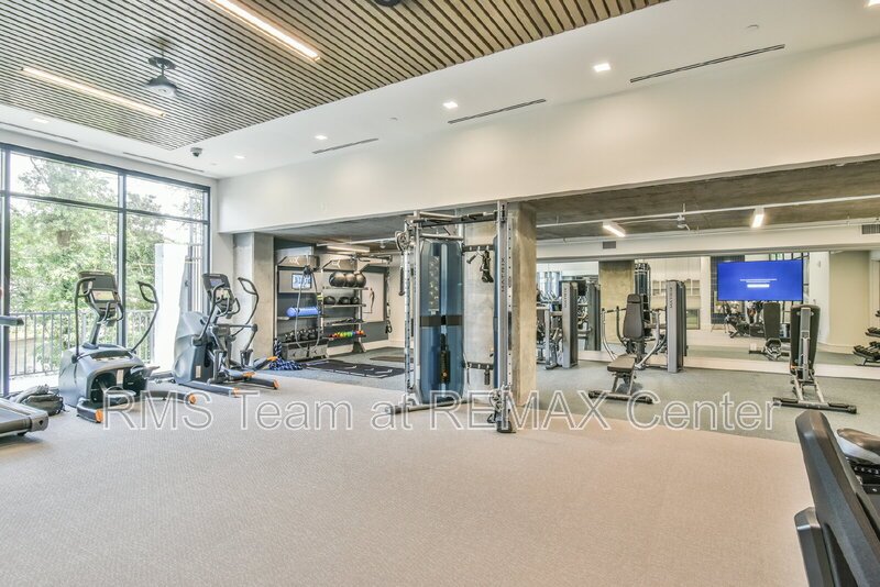 Upscale modern living in W. Midtown's sleekest & tallest High-Rise! property image