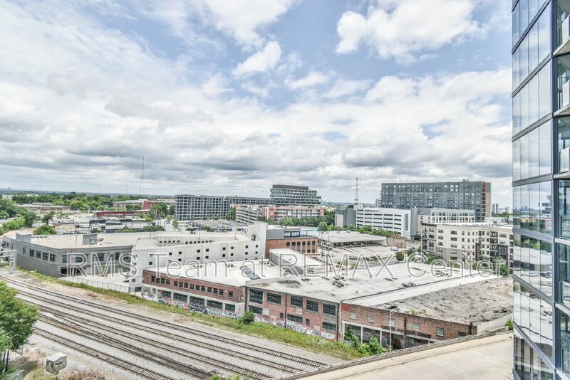 Upscale modern living in W. Midtown's sleekest & tallest High-Rise! property image