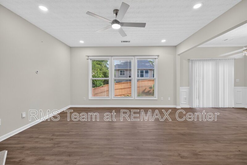 Close to Schools & Shopping plus convenient to Sugarloaf & I-85! property image