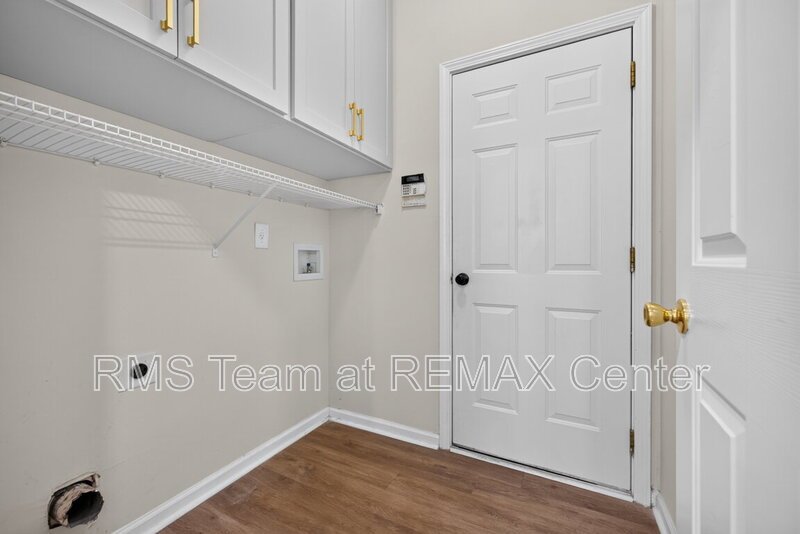 Close to Schools & Shopping plus convenient to Sugarloaf & I-85! property image