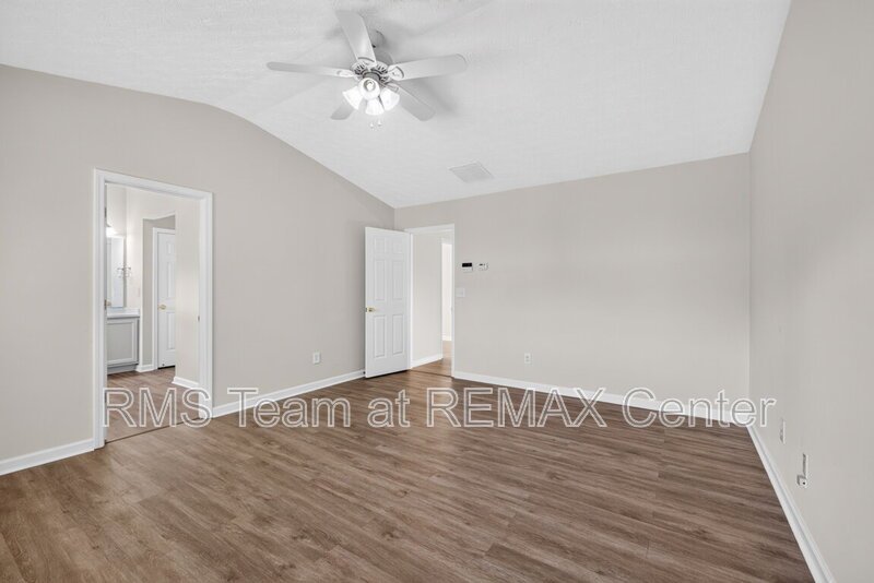 Close to Schools & Shopping plus convenient to Sugarloaf & I-85! property image