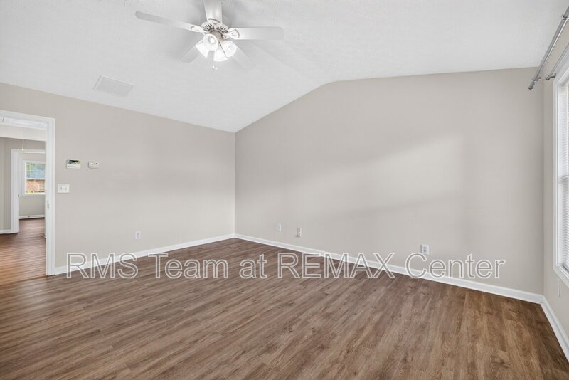 Close to Schools & Shopping plus convenient to Sugarloaf & I-85! property image