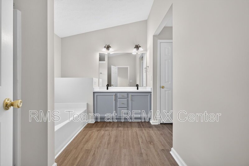 Close to Schools & Shopping plus convenient to Sugarloaf & I-85! property image